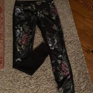 Floral Lulu leggings sz 8